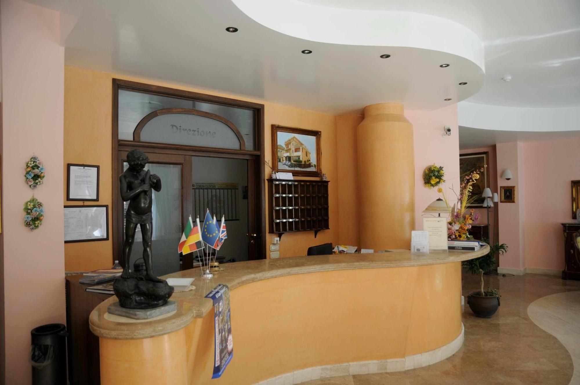 New Hotel Sonia Santa Maria di Castellabate Exterior photo