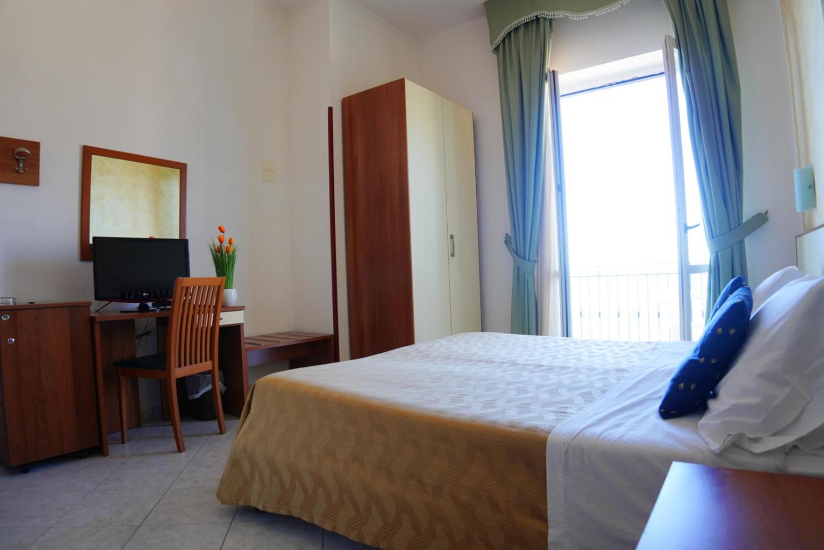 New Hotel Sonia Santa Maria di Castellabate Exterior photo
